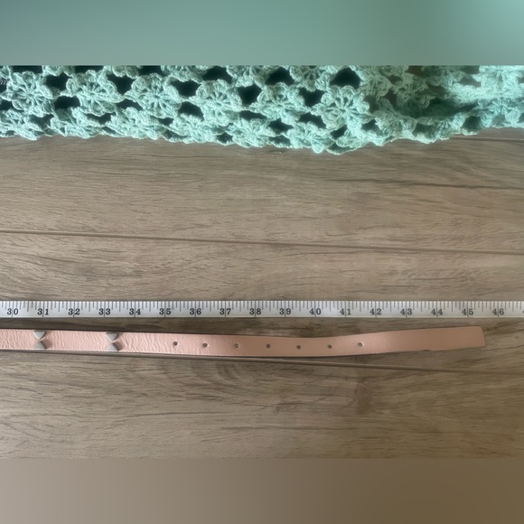 New w/Tags ALLSAINTS light pink leather belt with triangle stud accents size L - Picture 6 of 9